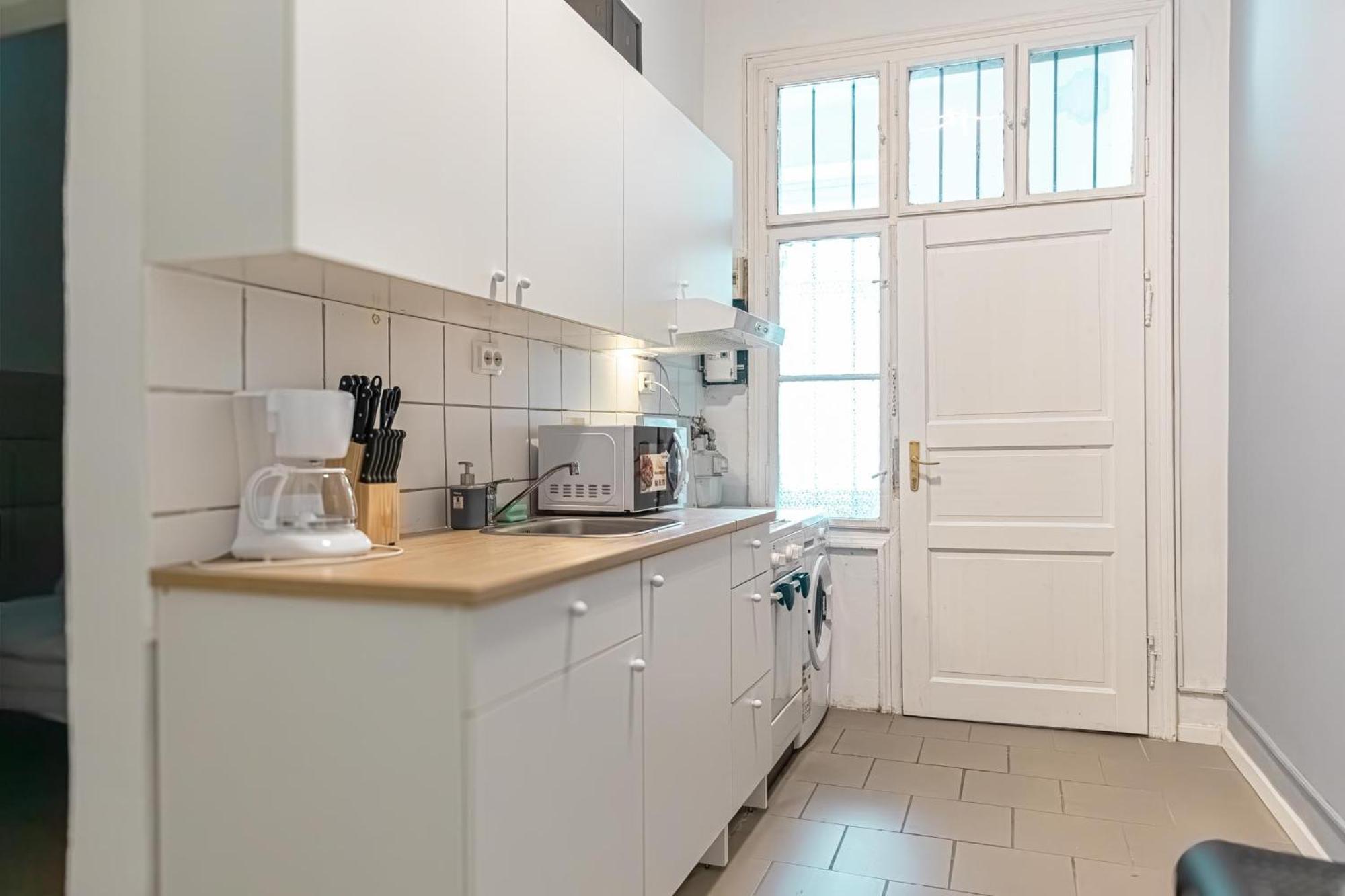 Antique Chic 2br Getaway In A Historic Setting Apartamento