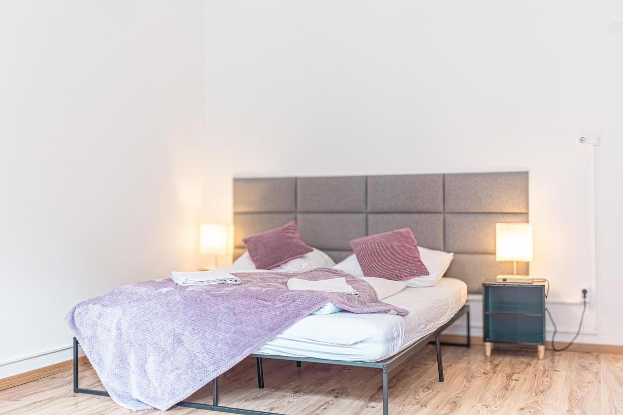 Antique Chic 2br Getaway In A Historic Setting Apartamento Viena